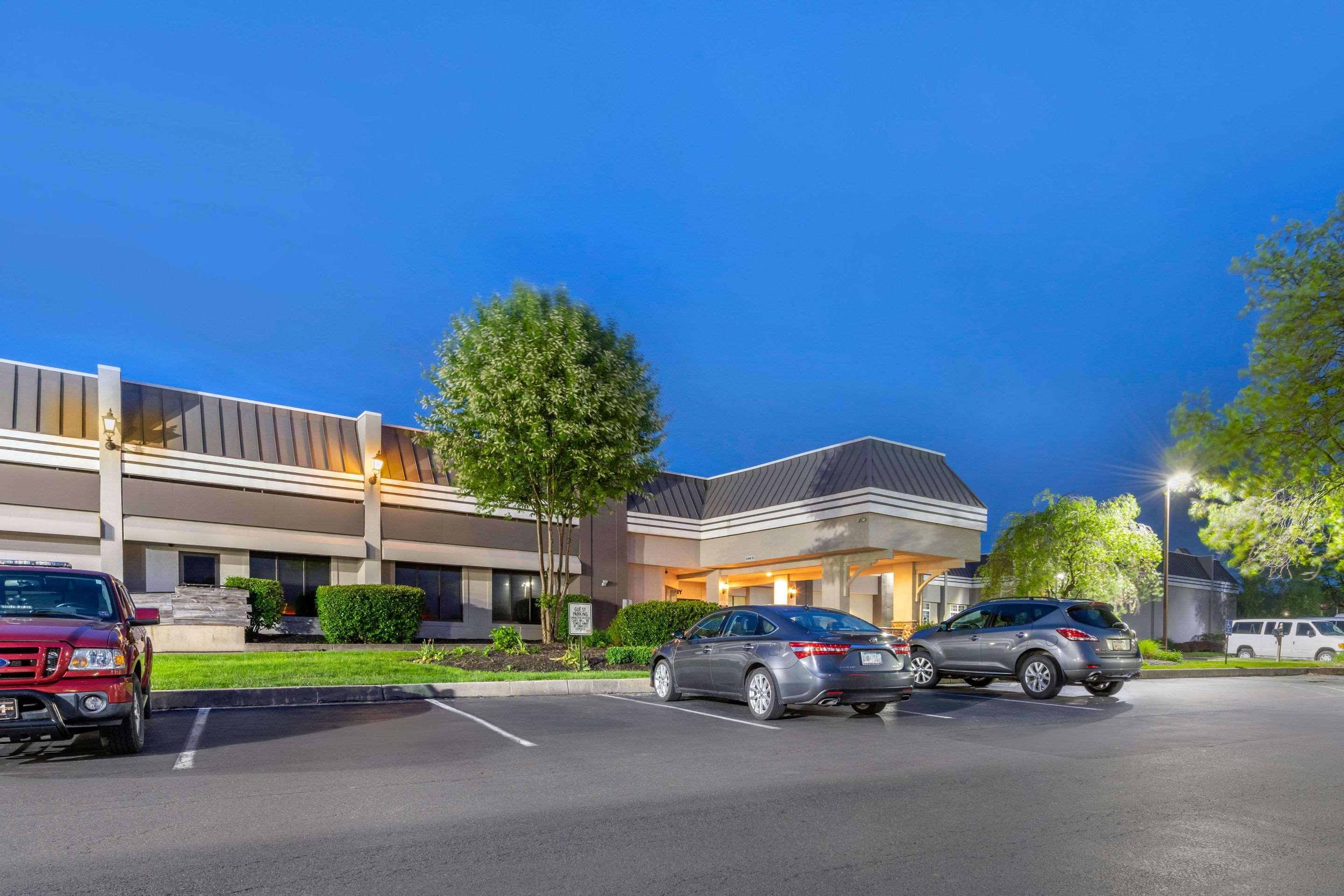 Clarion Hotel And Conference Center Harrisburg West New Cumberland Exterior photo